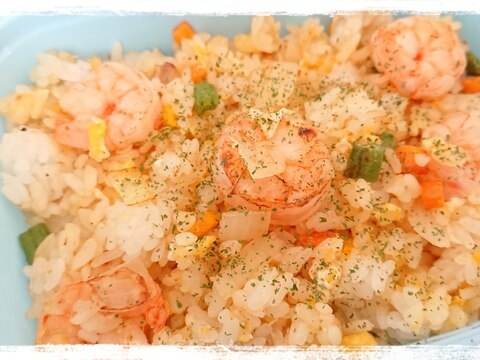 お弁当に冷やご飯消費☆卵とエビのピラフ風ご飯